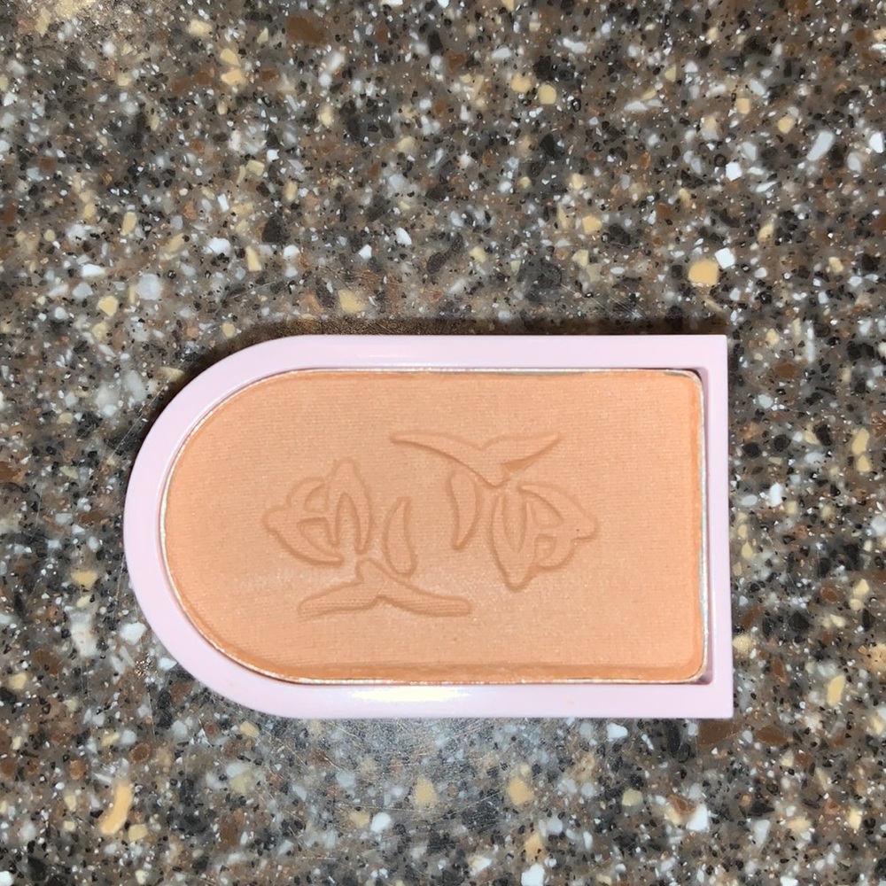 Mary Kay Buttercup powder perfect eye color